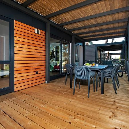 Pineta Mobile Home In Porton Biondi Camp Rovinj Exterior photo